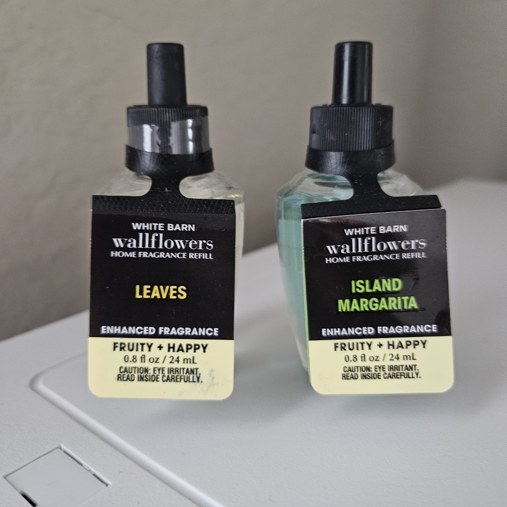White Barn Wallflowers Refills - Set Of 2